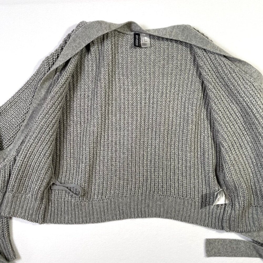 H&M Divided Ribbed Knit Wrap Cardigan Sweater Size M Gray Cropped - Picture 4 of 14